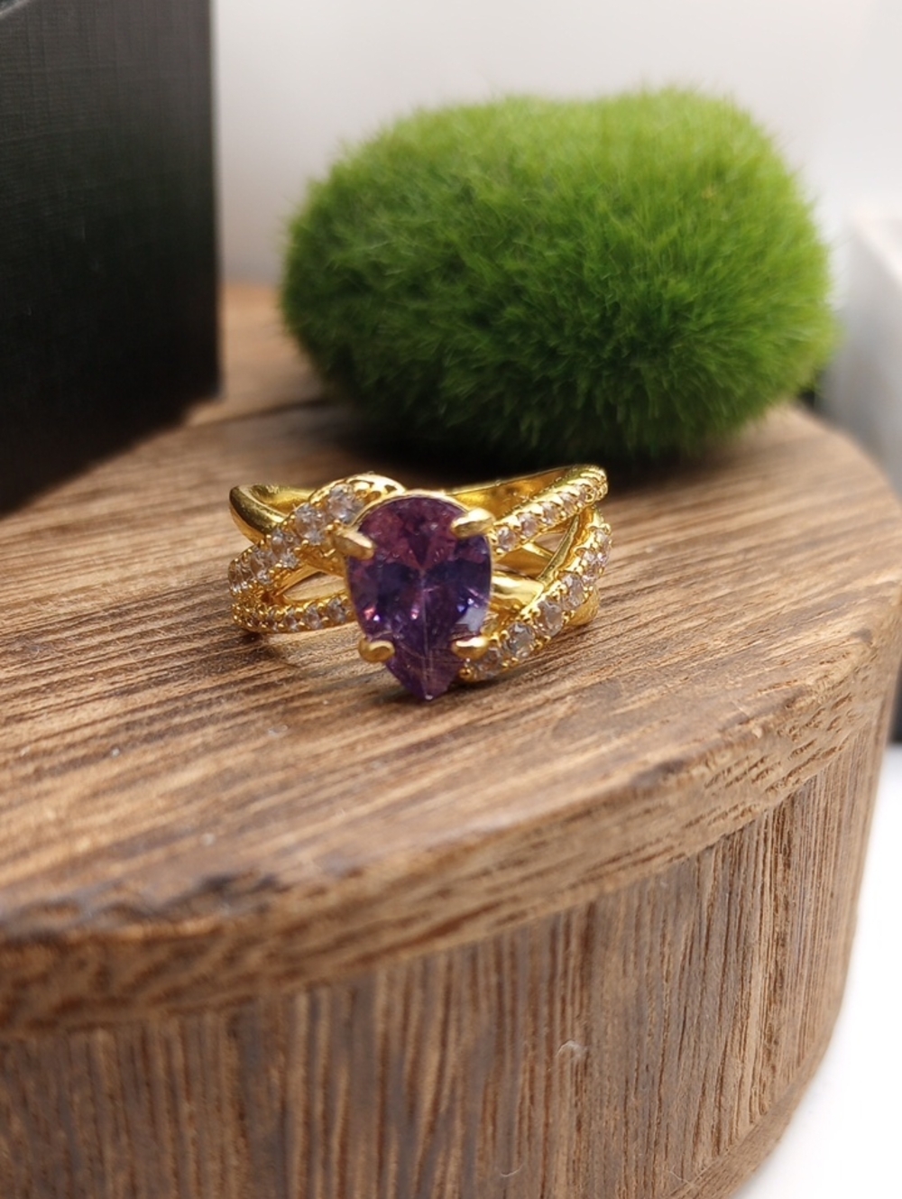 Purple Teardrop Stone and Clear Accents Ring 💍 Size 6 R304